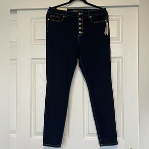 NEW Michael Kors “Selma Skinny” Jeans
